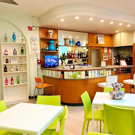 Azzurro Igea Marina 벨레지아아지마리나